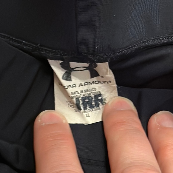 Under Armour (outlet) Black Spandex Shorts size XL extra large - Picture 2 of 3